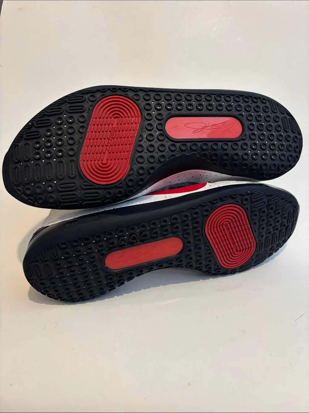 Men’s  High-Top Athletic Sneakers in White and Red